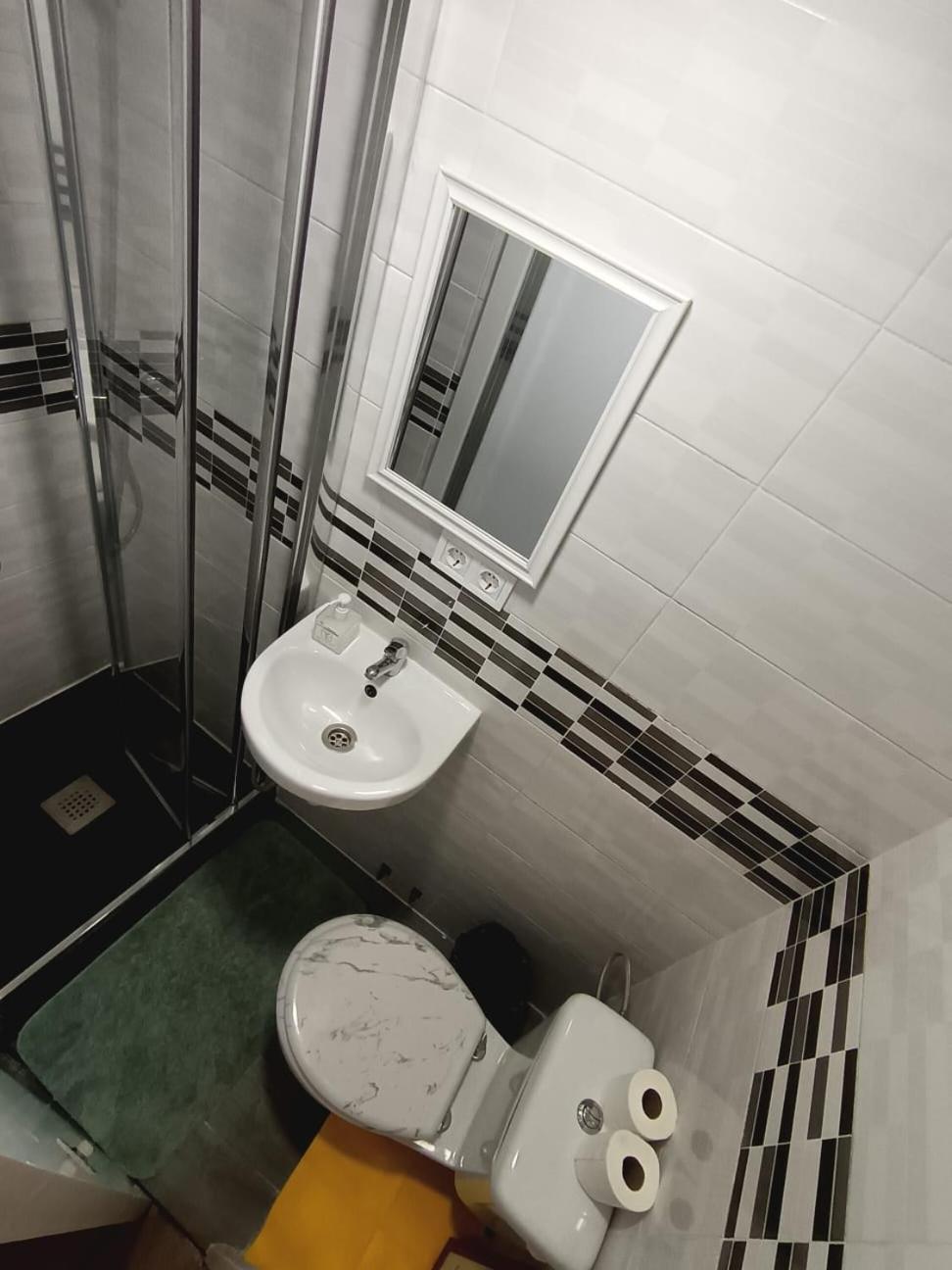 Alanta Apartments Madrid Exterior photo